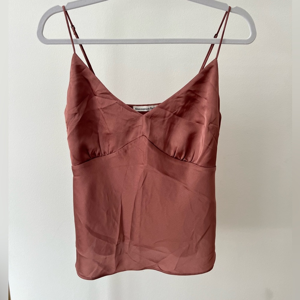NWT Abercrombie & Fitch Terracotta/Rust Satin Camo Tank Top, size medium